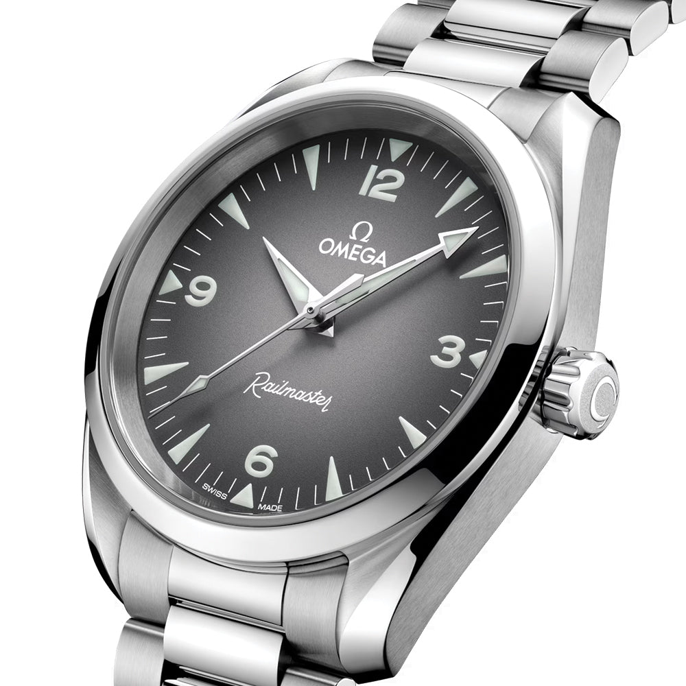 Seamaster Railmaster 38mm - Grey on Bracelet