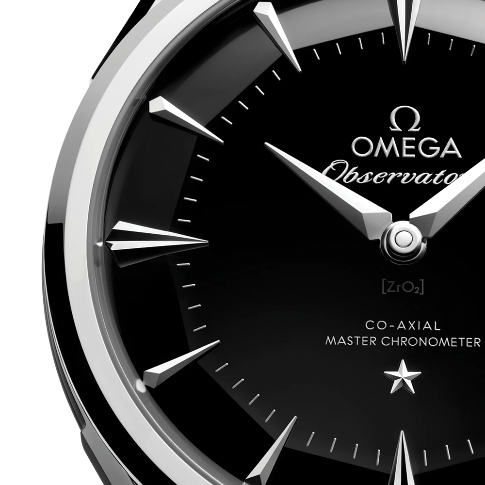 Constellation Observatory 39.4mm - Black on Leather Strap