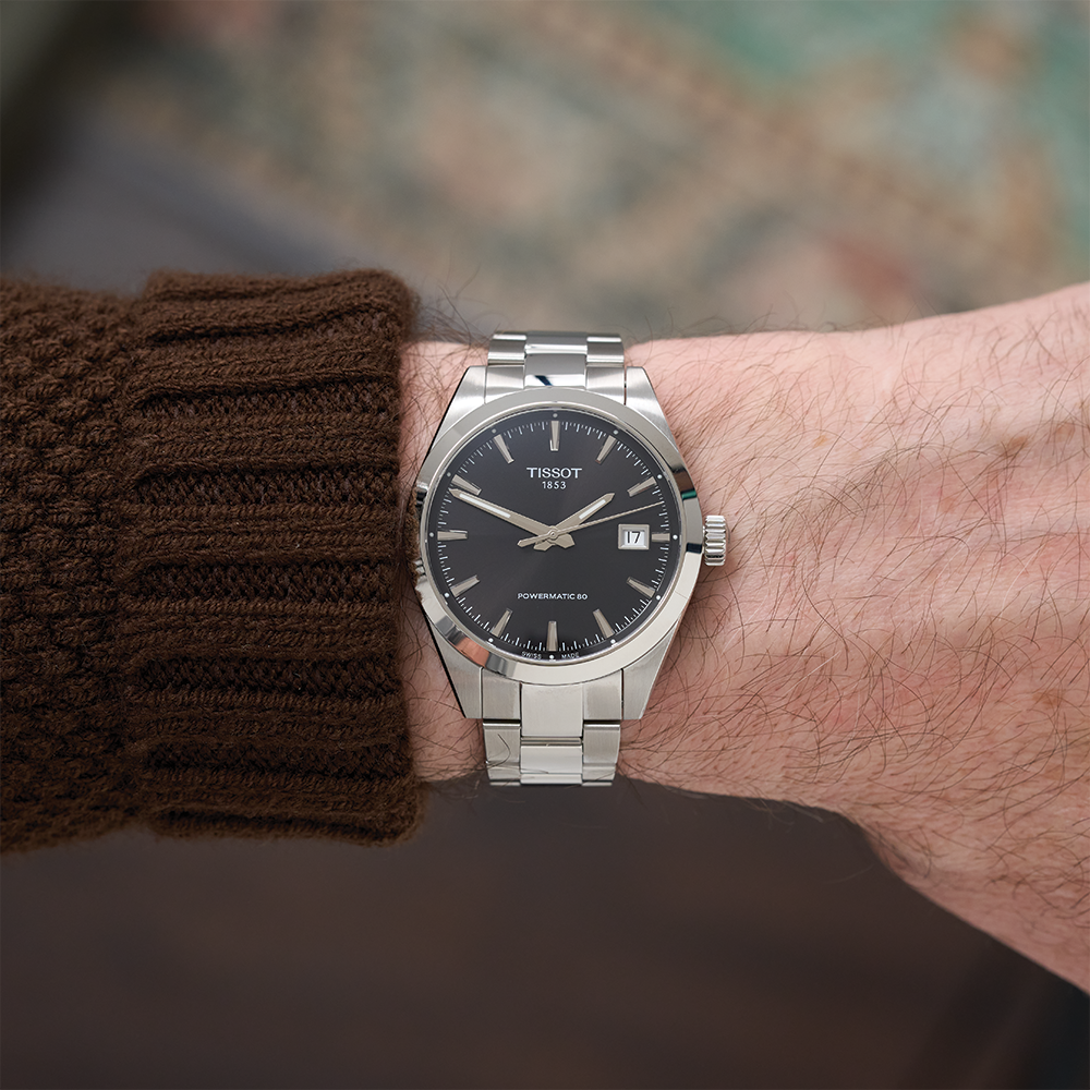 Gentleman 38mm - Black on Bracelet