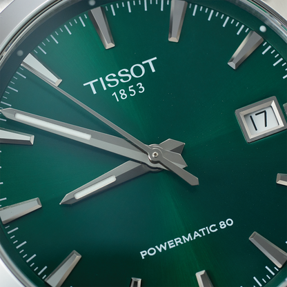 Gentleman 38mm - Green on Bracelet