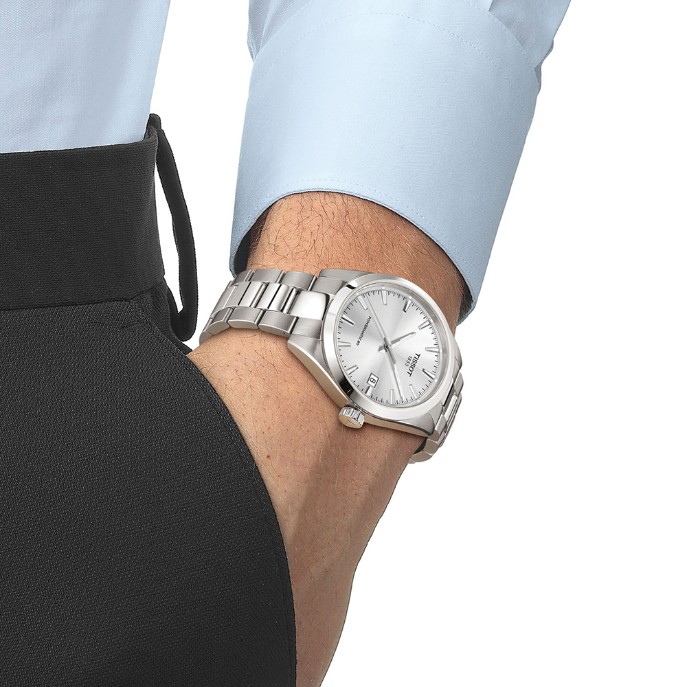 Gentleman 38mm - Silver on Bracelet