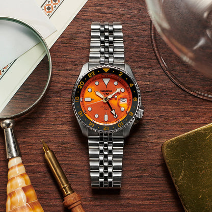 SSK005 5 Sports GMT 42.5mm - Orange on Bracelet