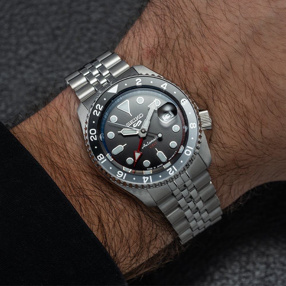 SSK019 5 Sports GMT 42.5mm - Grey on Bracelet