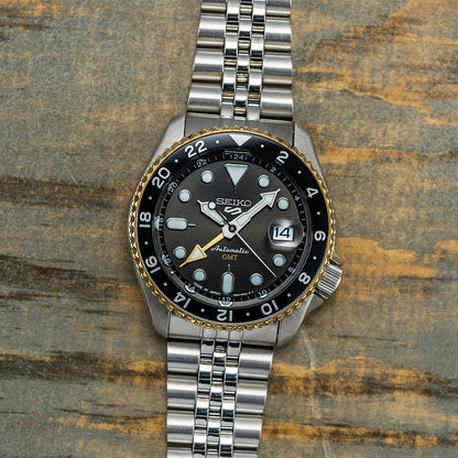 SSK021 5 Sports GMT 42.5mm - Grey on Bracelet