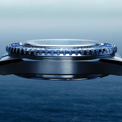 Seamaster Planet Ocean 600M 42mm - Black and Blue on Bracelet