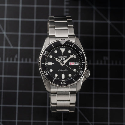 SRPK29 5 Sports 38mm - Black on Bracelet