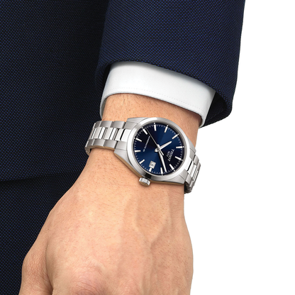 Gentleman 38mm - Blue on Bracelet